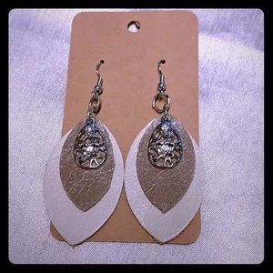 Genuine leather handmade earrings with jewels